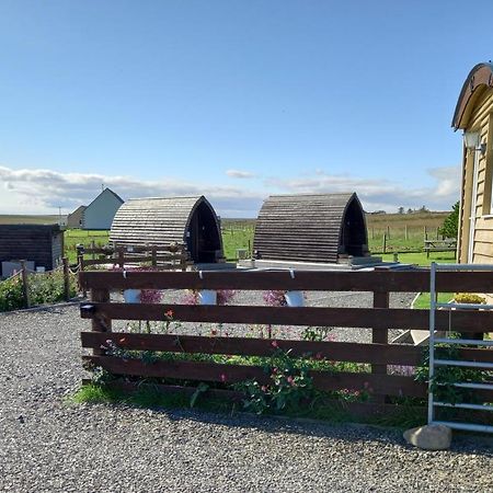 Hillside Camping Pods And Shepherd'S Hut Вік Екстер'єр фото