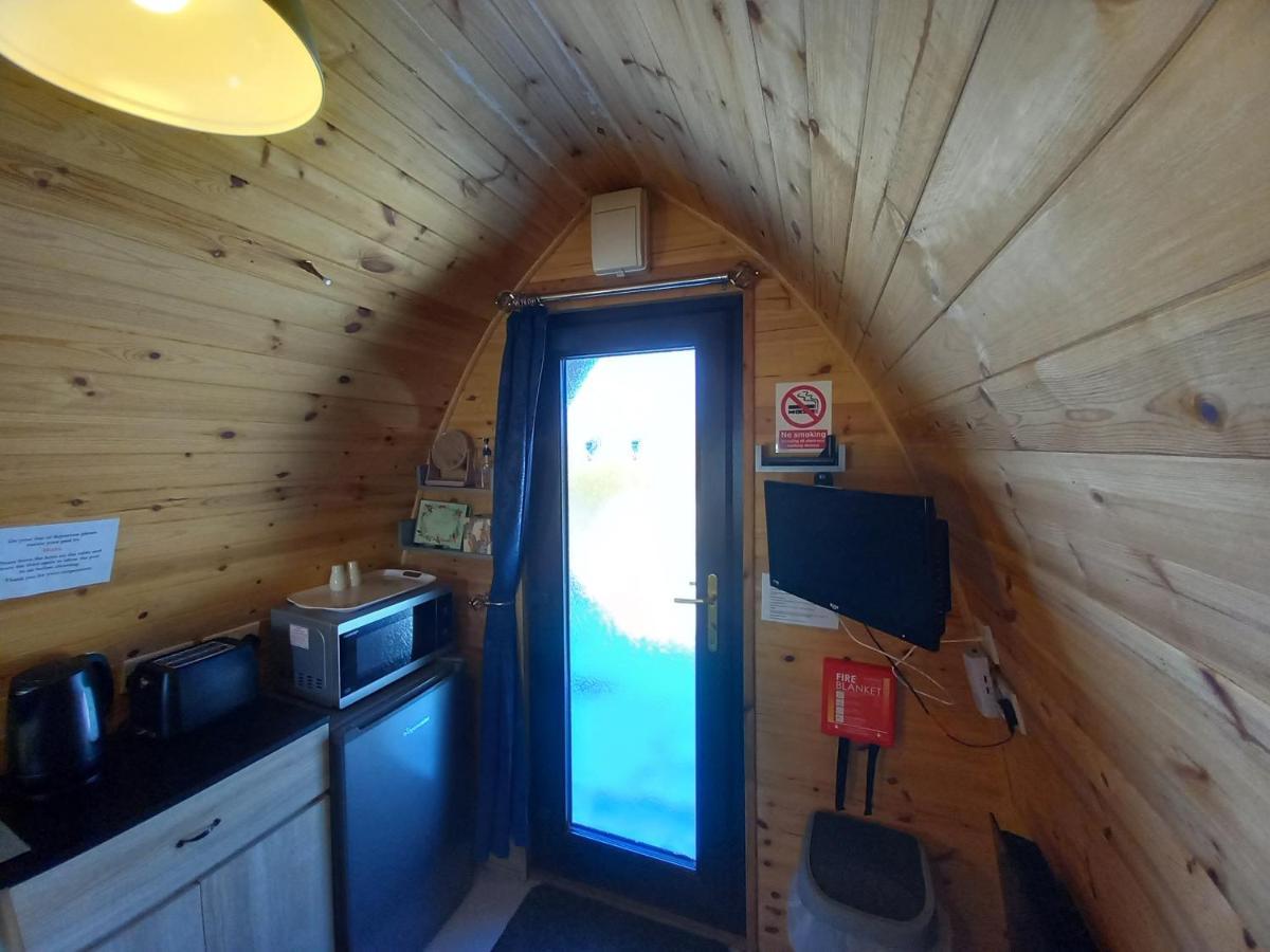 Hillside Camping Pods And Shepherd'S Hut Вік Екстер'єр фото